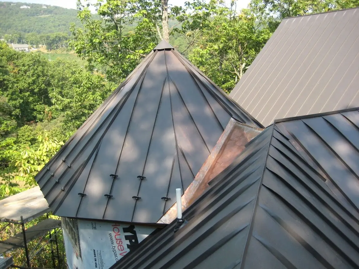 Professional Roof Tarp Installation by Craftsman Roofing in Navy